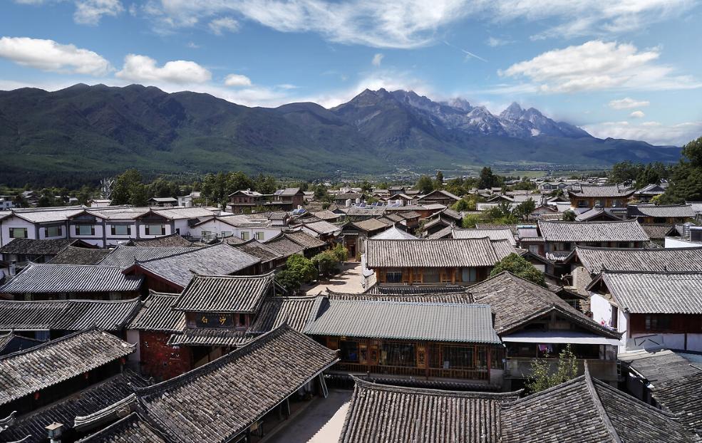 Discover a New Way to Explore Lijiang with This Unique Travel Guide!